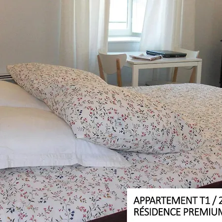 Coin D'aubrac Restaurant De Luxe